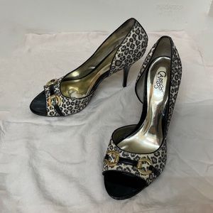 Carlos by Carlos Santana Roulette 2 D’orsay pump Leopard print